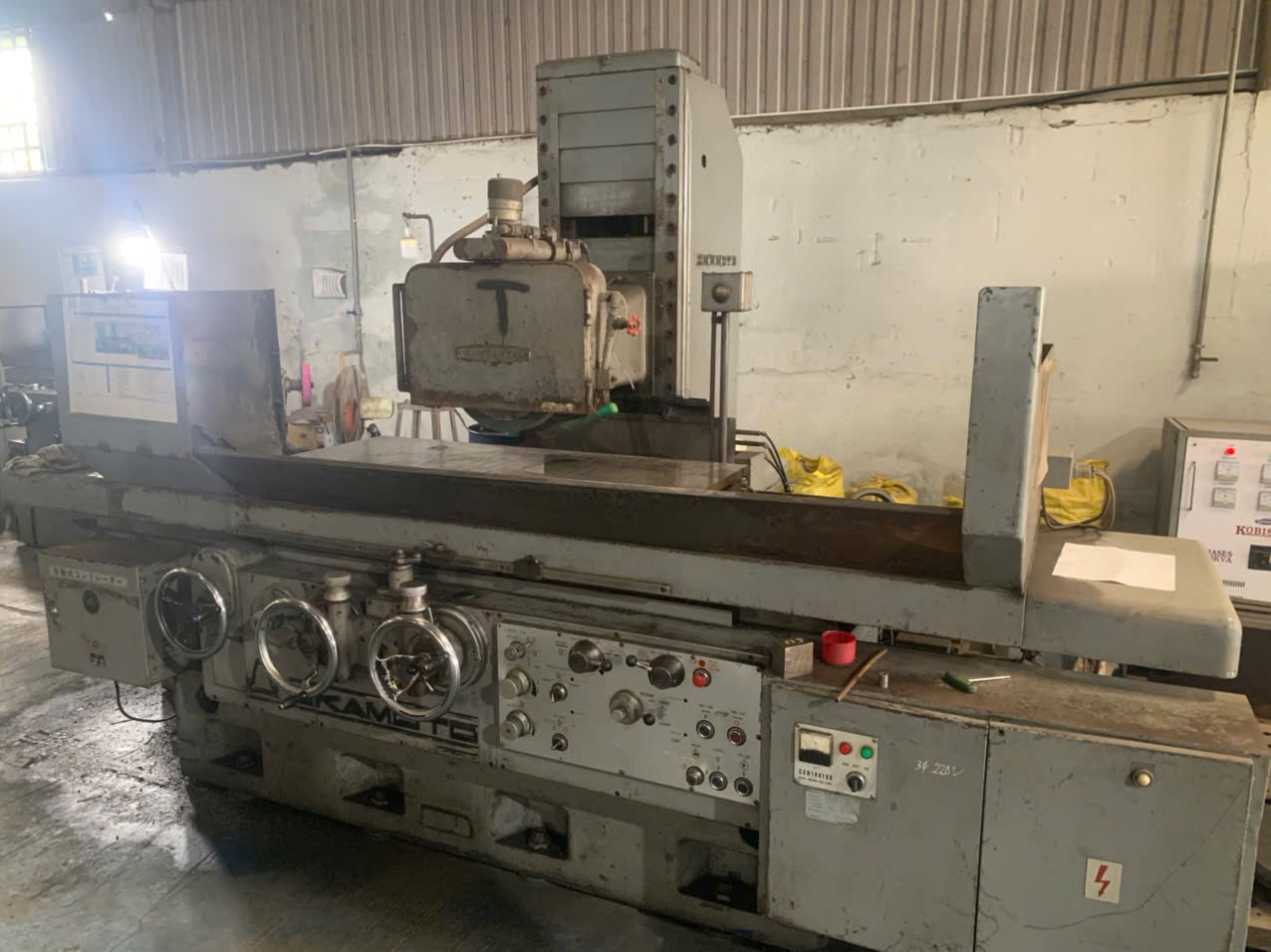 Grinding machine